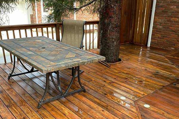 Deck pressure washing staining louisville ky
